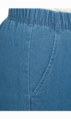 Women's Lightweight Stretch Denim Capri Pants — Comfortable Everyday Fit